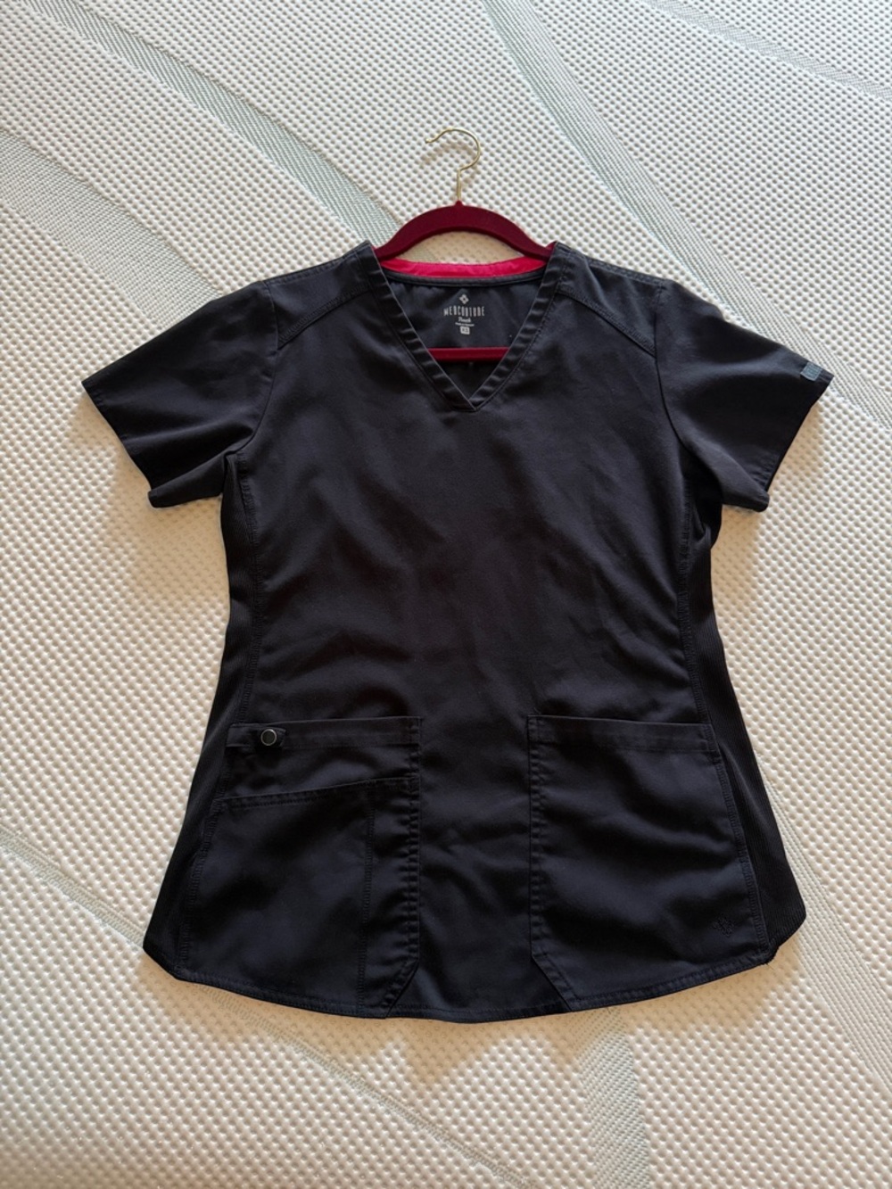 Med Couture Black V-Neck Short Sleeve Scrub Top with Pink Trim XS